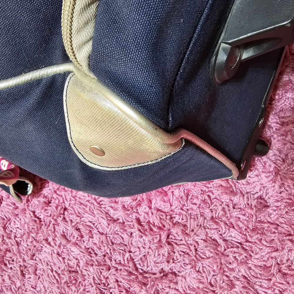 PINK Victoria's Secret Vintage Rolling Duffle - Picture 10 of 10